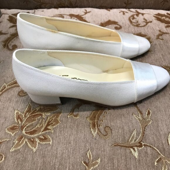 Dye-Able White Gloria Boca Crepe and Satin, Formal Elegant Wedding Comfortable - Picture 8 of 16